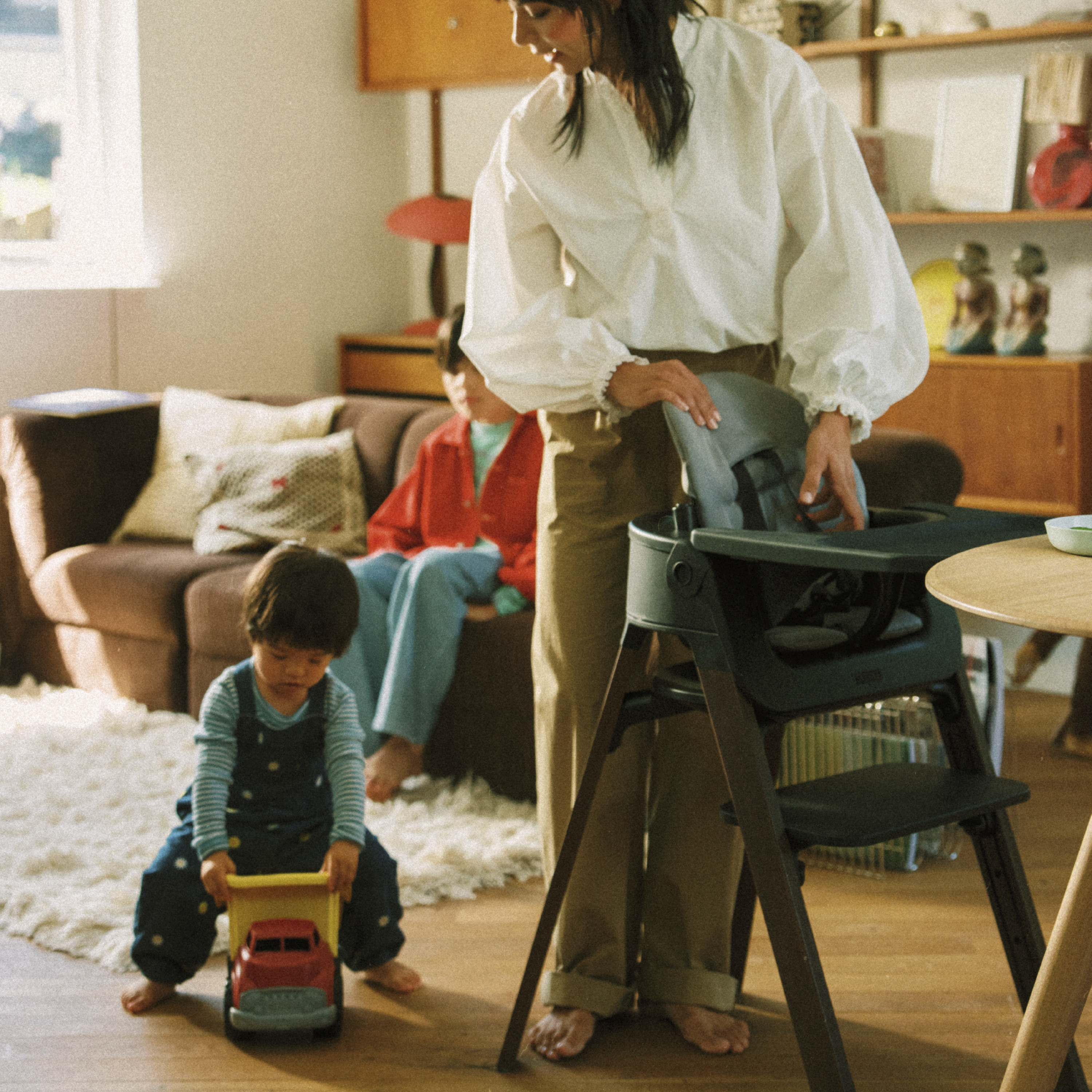 ストッケ　ステップス　ハイチェア　ヘイジーグレー ステップス | お子さまに合わせて調節できるハイチェア | Stokke